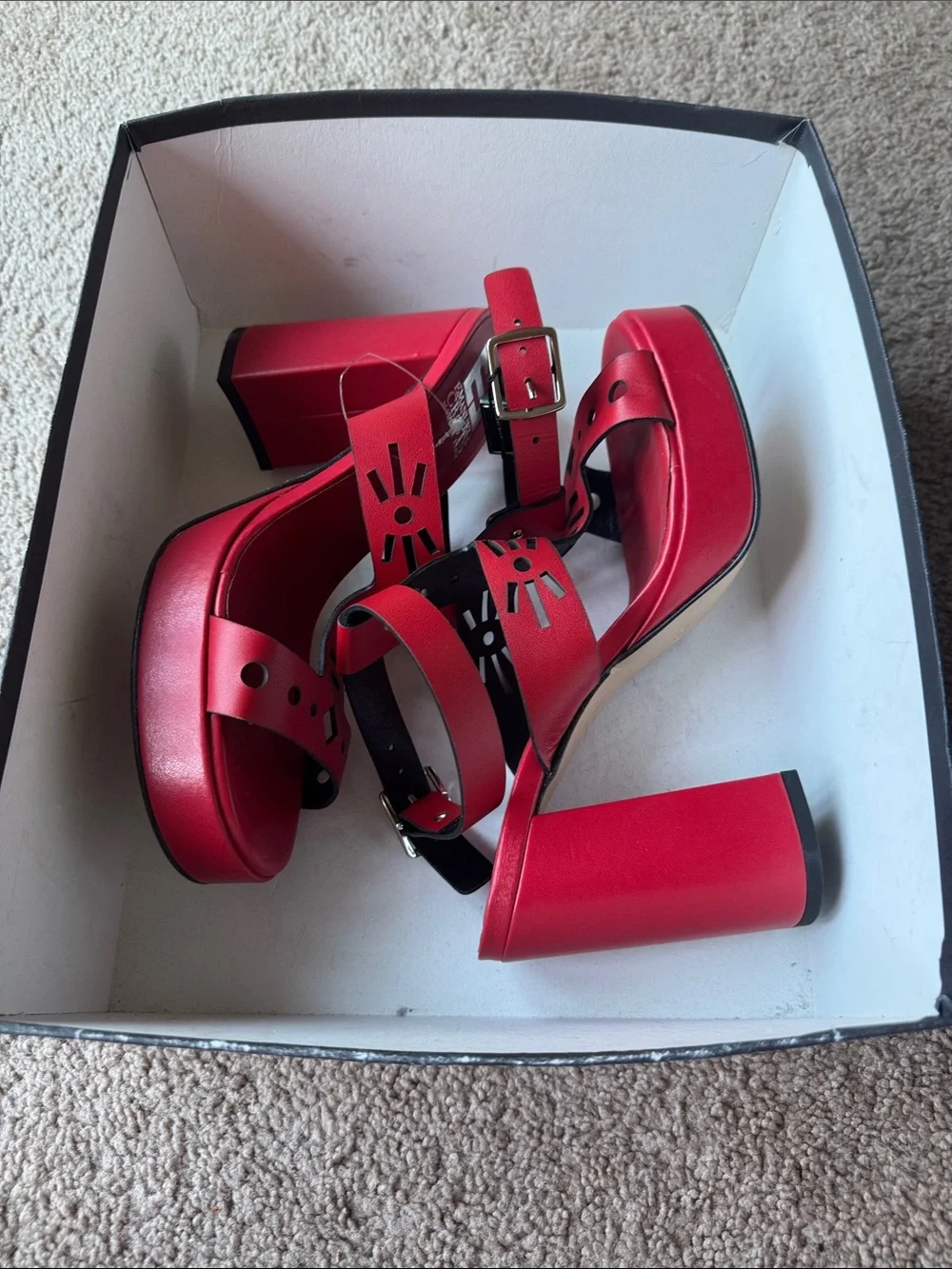 Emanuele Crasto Red Platform Sandals Women's Size 9 New